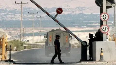 A Pair of Victims Shot in Assault Adjacent to West Bank-Jordan Border Crossing, Israeli Military States