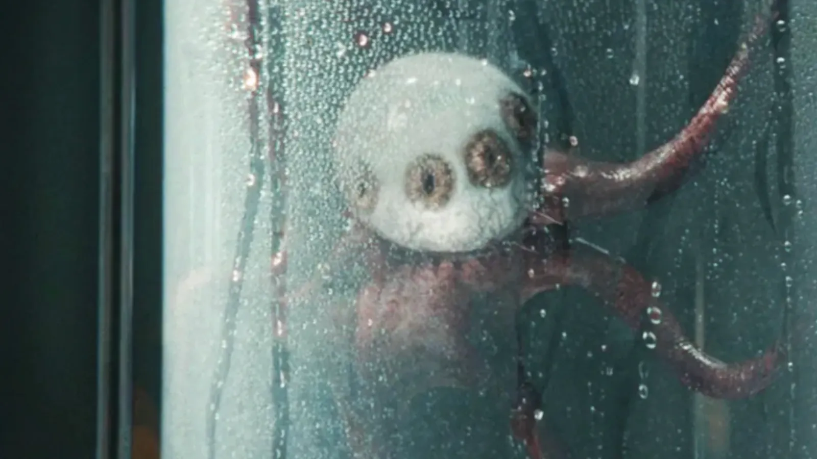 This Show's Eyeball Beast Becomes More Terrifying Than Ever in This Week's Chapter