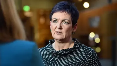 Landmark Legal Overhaul in Scottish Courts: Third Verdict Removed as Lawmakers Support Sweeping Legislation